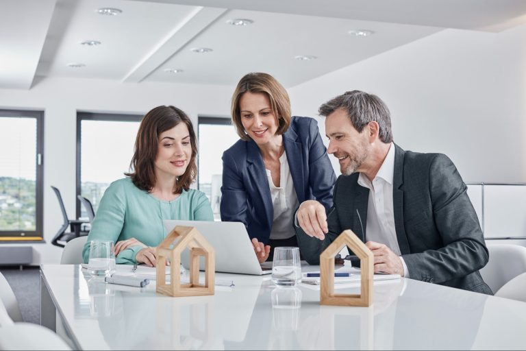 Building a Real Estate Investment Team: Roles, Responsibilities, and Collaboration