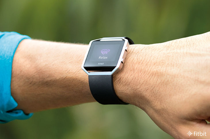 5 Exercises You Can Do with a Fitbit Blaze on the Beach